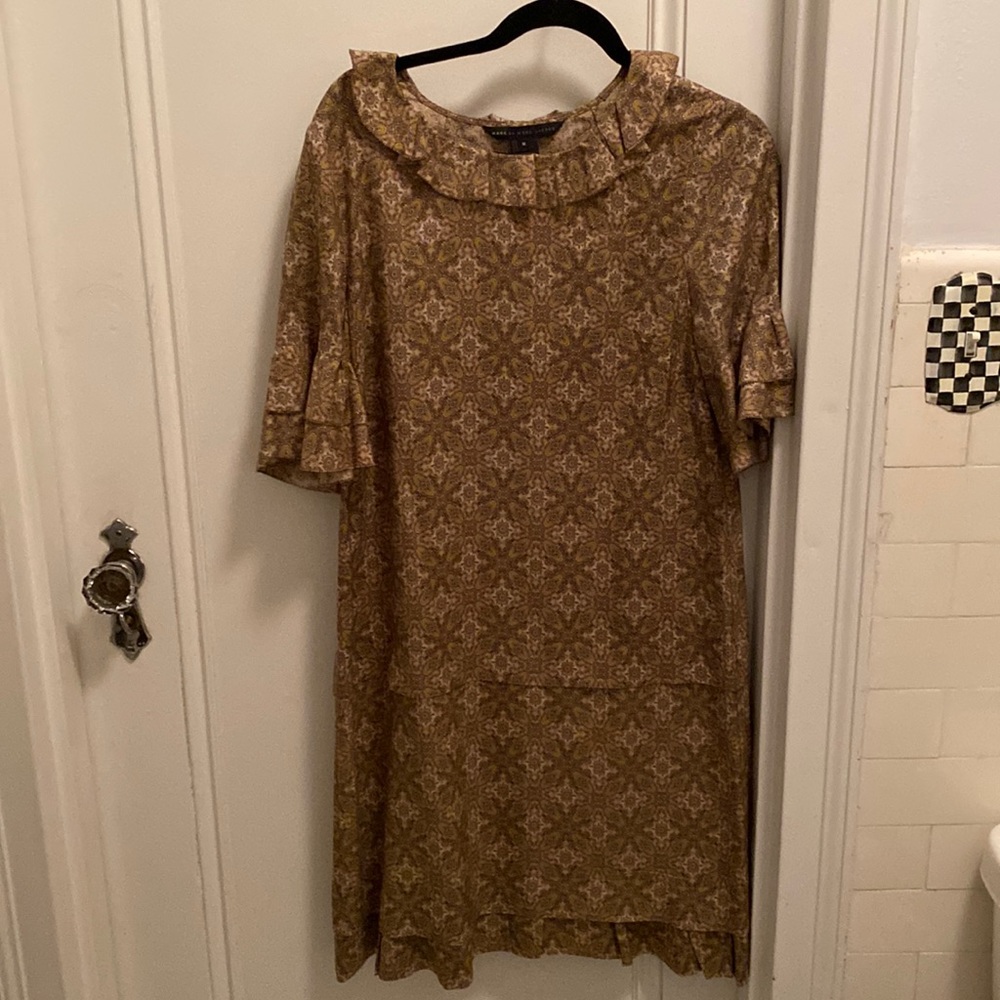 Marc Jacobs Size M (6-8) silk dress like new!